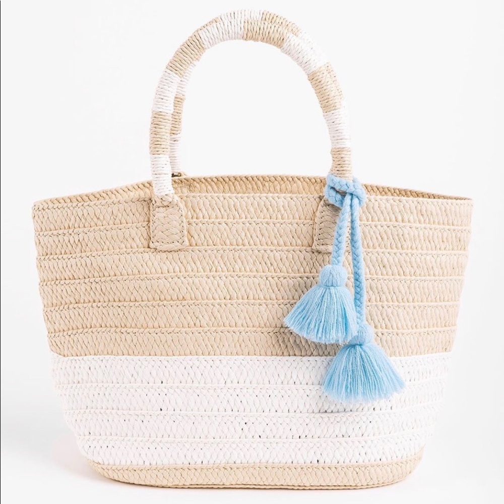 Altru straw tote with bonus wet pouch